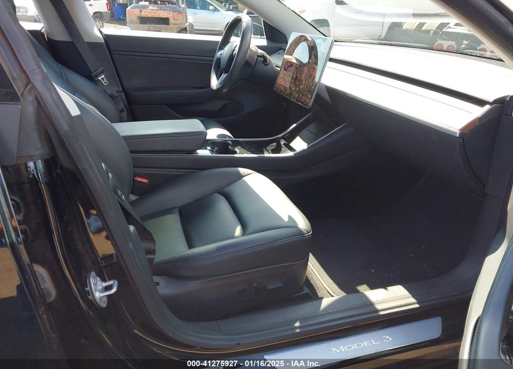2018 TESLA MODEL 3 VIN: 5YJ3E1EB5JF182490