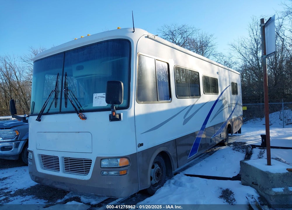 2003 WORKHORSE CUSTOM CHASSIS MOTORHOME CHASSIS P3500 VIN: 5B4LP57G923350131