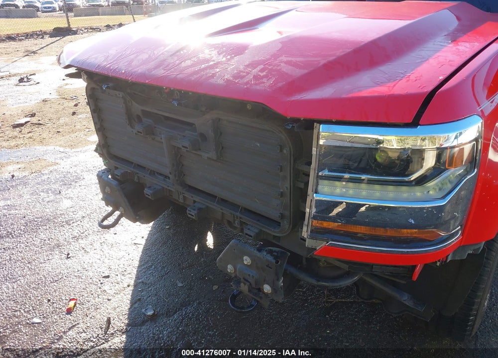 2018 CHEV SILVERADO 1500 LT1 D VIN: 1GCVKREC9JZ177859