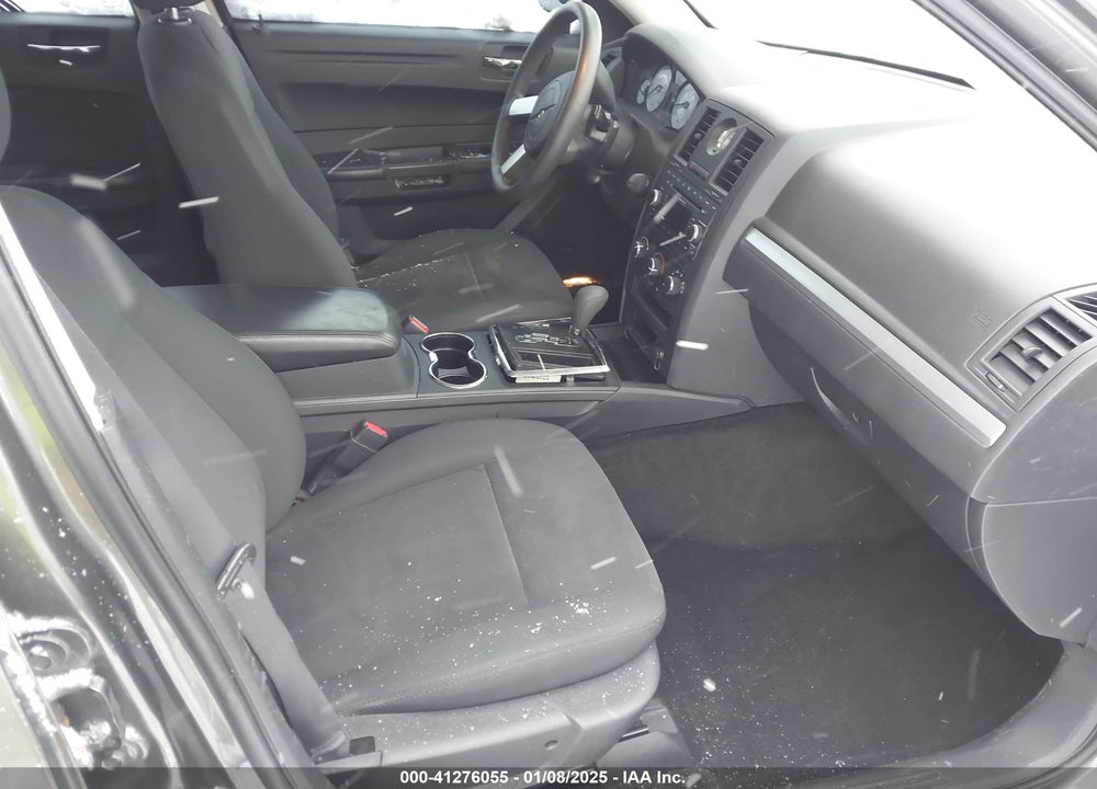 2008 CHRYSLER 300 VIN: 2C3KA43R18H224381