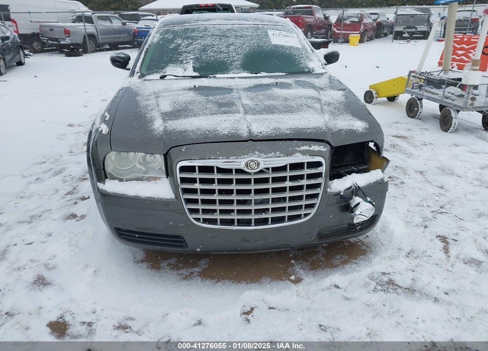 2008 CHRYSLER 300 VIN: 2C3KA43R18H224381