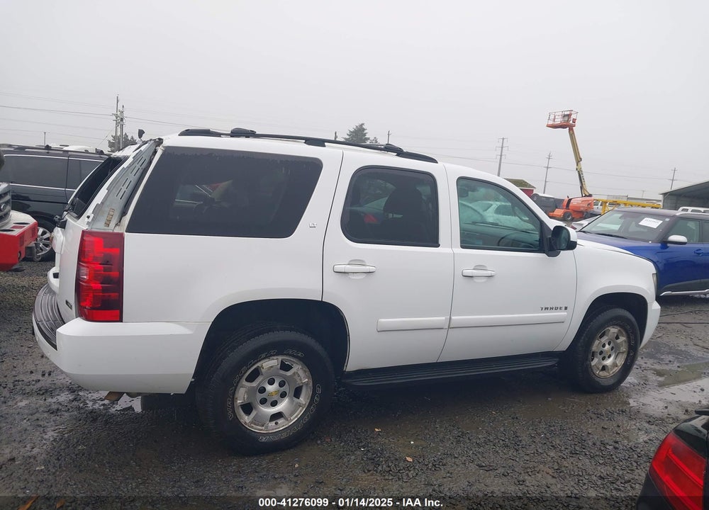 2008 CHEVROLET TAHOE LT VIN: 1GNFK13068R100382