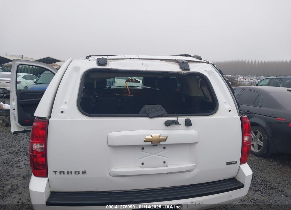 2008 CHEVROLET TAHOE LT VIN: 1GNFK13068R100382