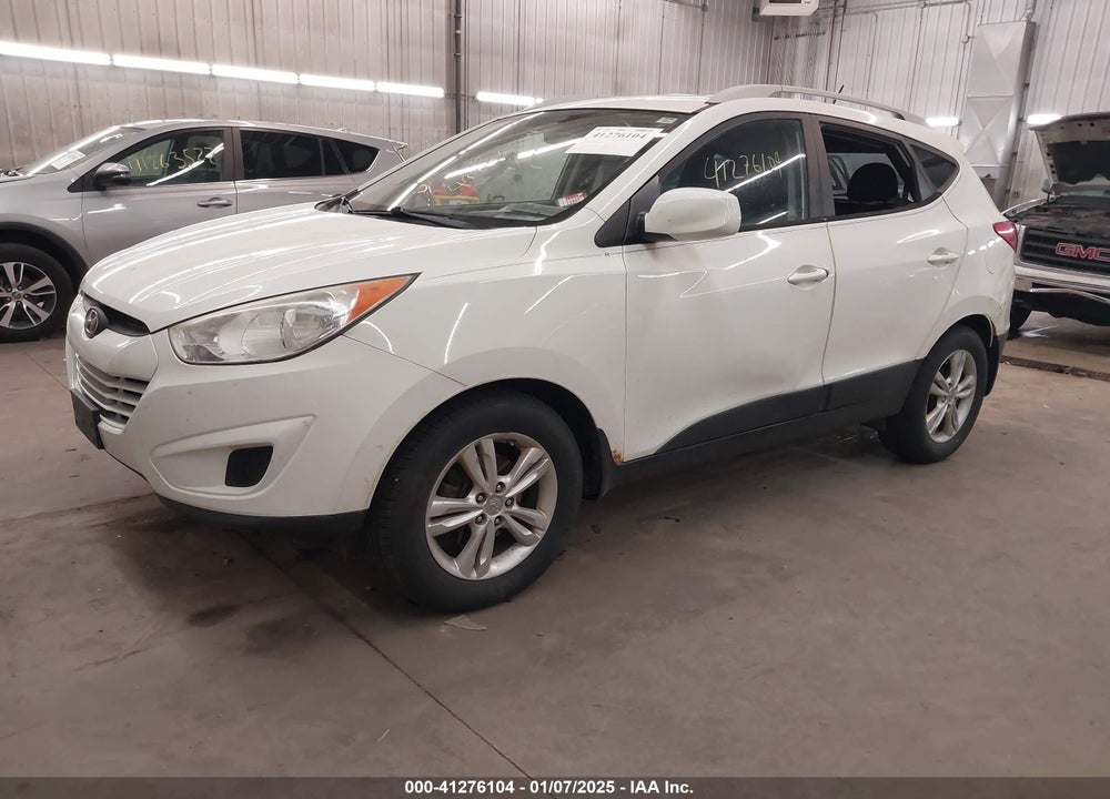 2010 HYUNDAI TUCSON GLS VIN: KM8JUCAC2AU056739