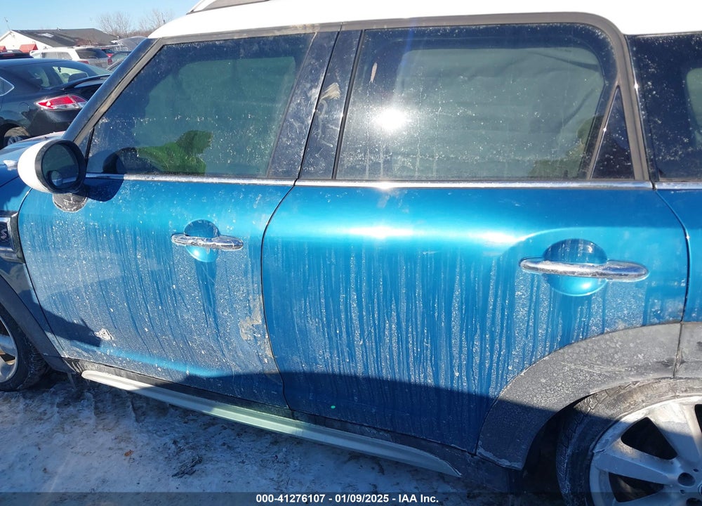 2018 MINI COUNTRYMAN COOPER S VIN: WMZYT5C3XJ3E61612