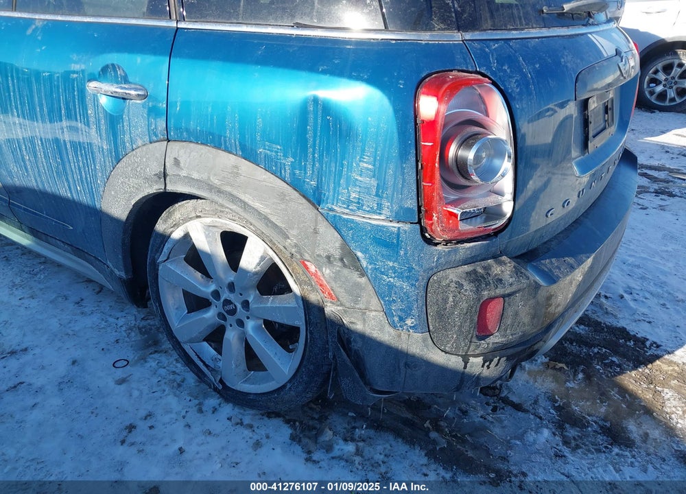 2018 MINI COUNTRYMAN COOPER S VIN: WMZYT5C3XJ3E61612