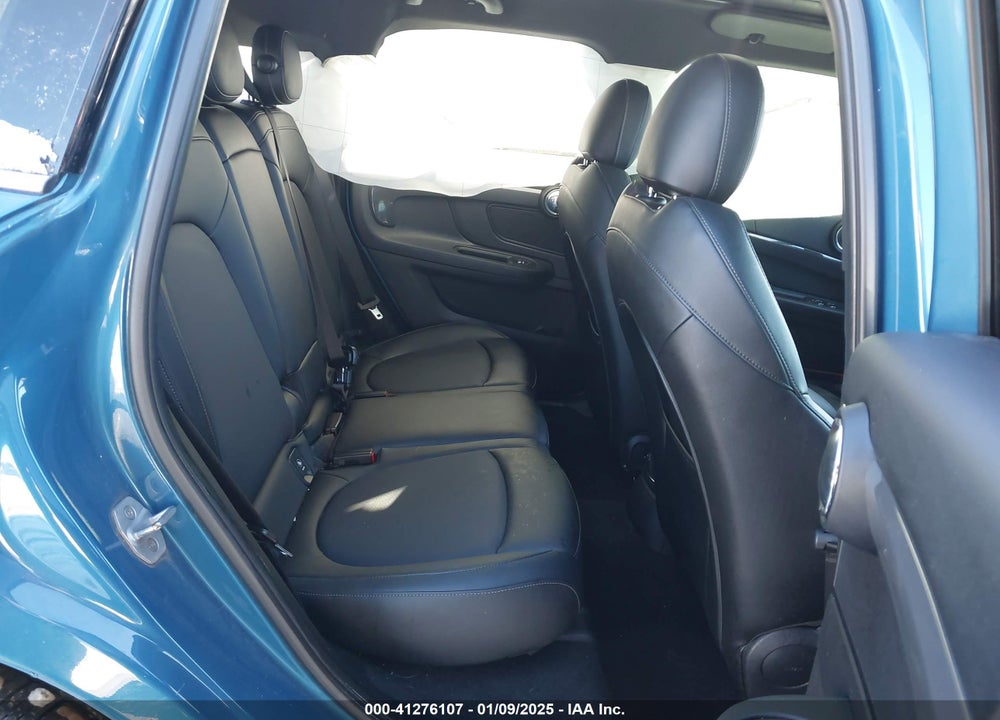 2018 MINI COUNTRYMAN COOPER S VIN: WMZYT5C3XJ3E61612