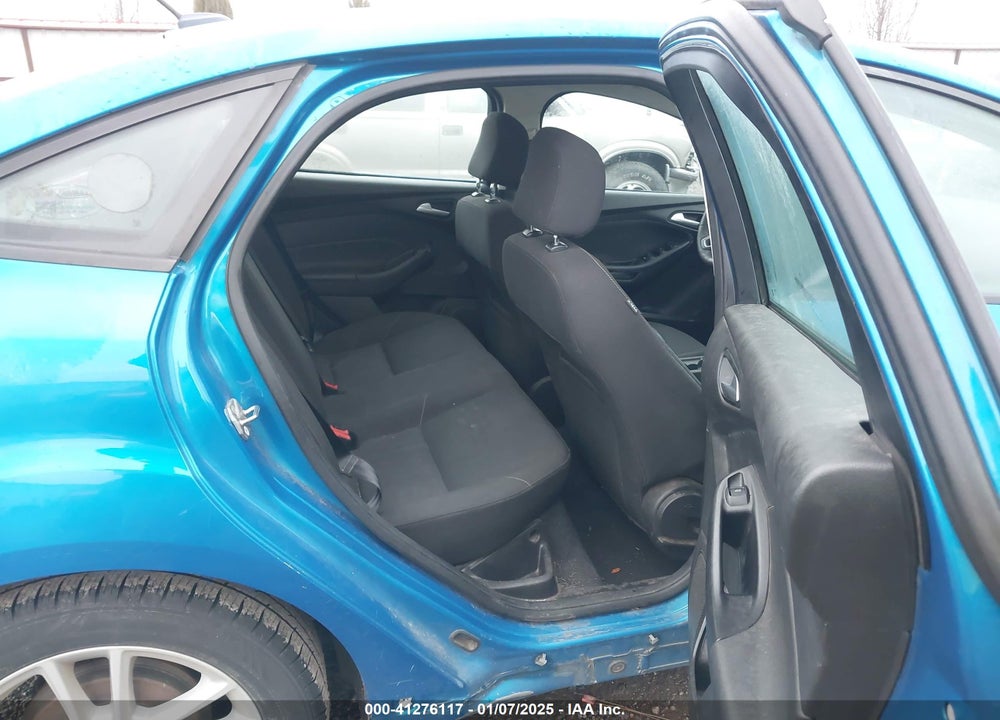 2015 FORD FOCUS SE VIN: 1FADP3F21FL358700