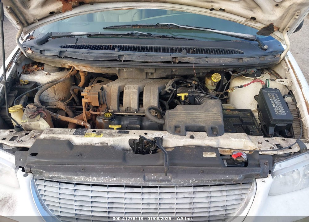 2000 CHRYSLER TOWN & COUNTRY LX VIN: 1C4GP44G7YB670377