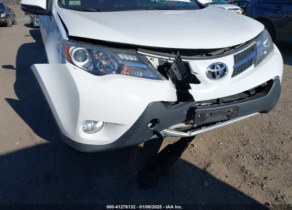 2015 TOYOTA RAV4 XLE VIN: 2T3RFREVXFW345006