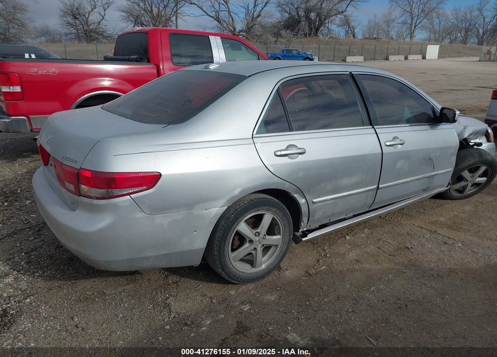 2005 HONDA ACCORD 2.4 EX VIN: 1HGCM568X5A120385