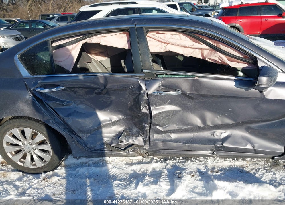 2015 HONDA ACCORD VIN: 1HGCR2F83FA043022