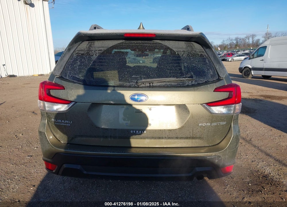 2022 SUBARU FORESTER PREMIUM VIN: JF2SKAEC5NH412596
