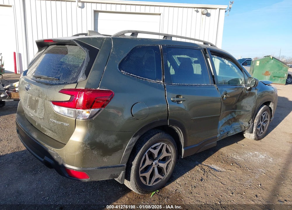 2022 SUBARU FORESTER PREMIUM VIN: JF2SKAEC5NH412596