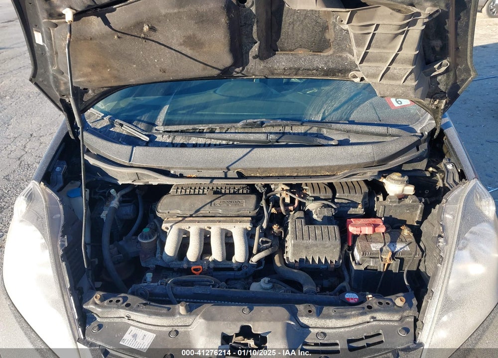 2013 HONDA FIT VIN: JHMGE8H33DC015219