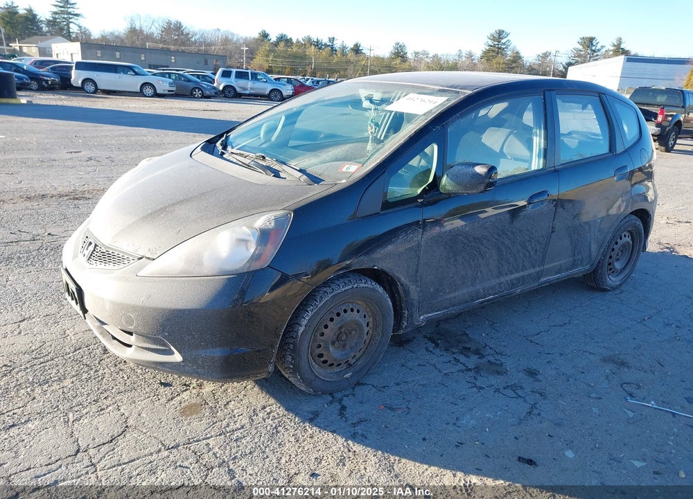 2013 HONDA FIT VIN: JHMGE8H33DC015219