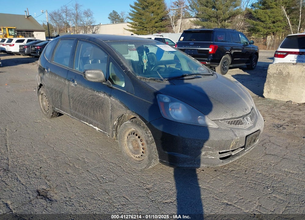 2013 HONDA FIT VIN: JHMGE8H33DC015219