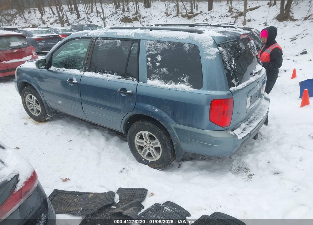 2005 HONDA PILOT EX VIN: 5FNYF18465B045614