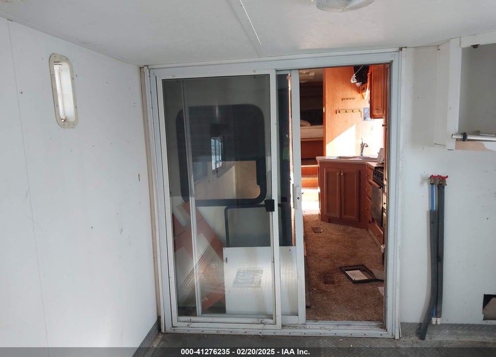 2008 5TH WHEEL XLR 37X12 VIN: 4X4FASN358W152994