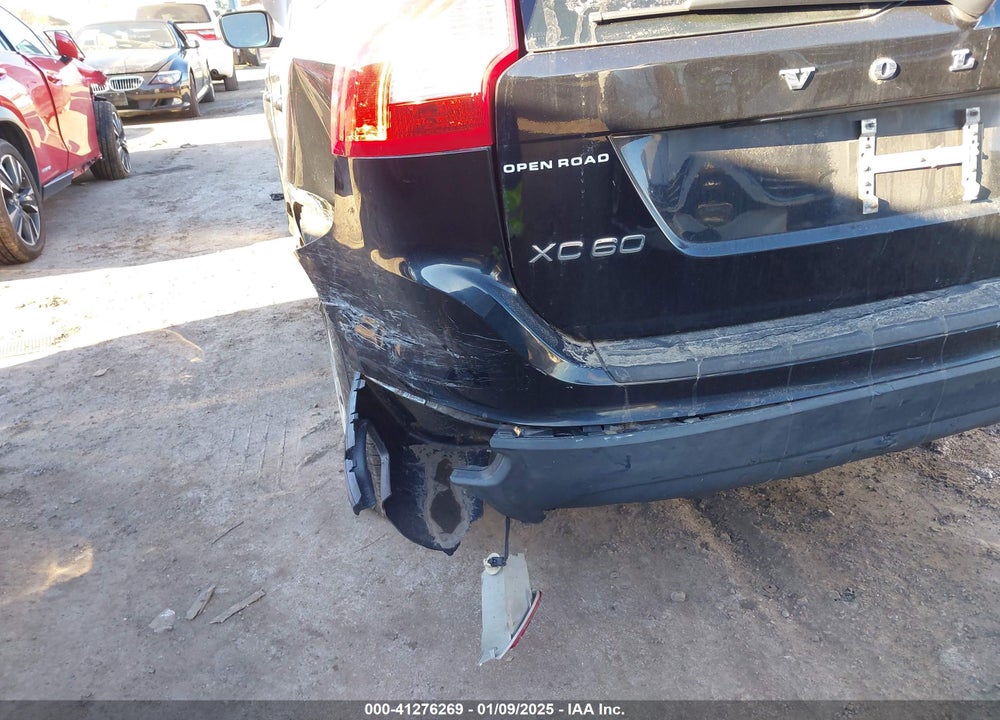 2011 VOLVO XC60 3.2 VIN: YV4940DL3B2183494