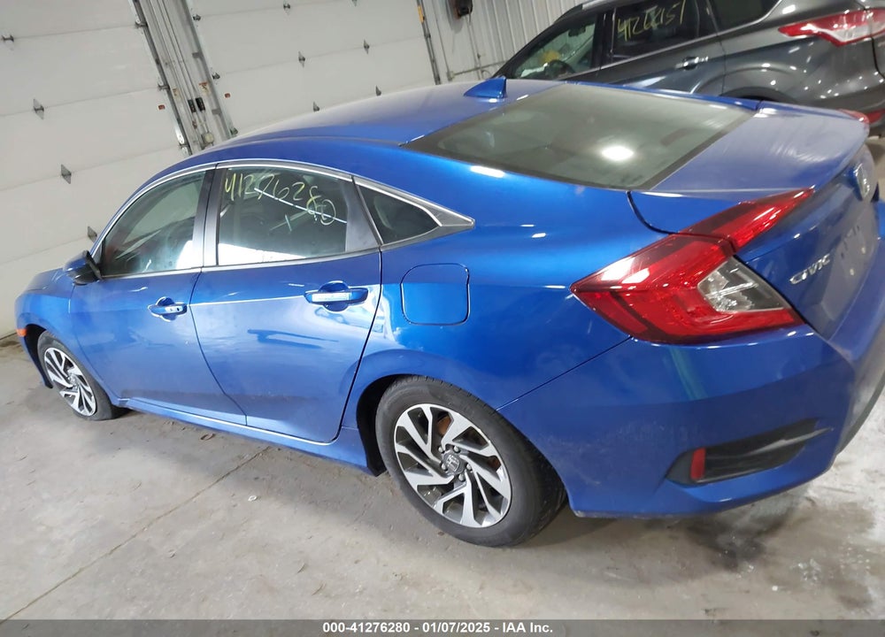 2017 HONDA CIVIC VIN: 19XFC2F87HE054215