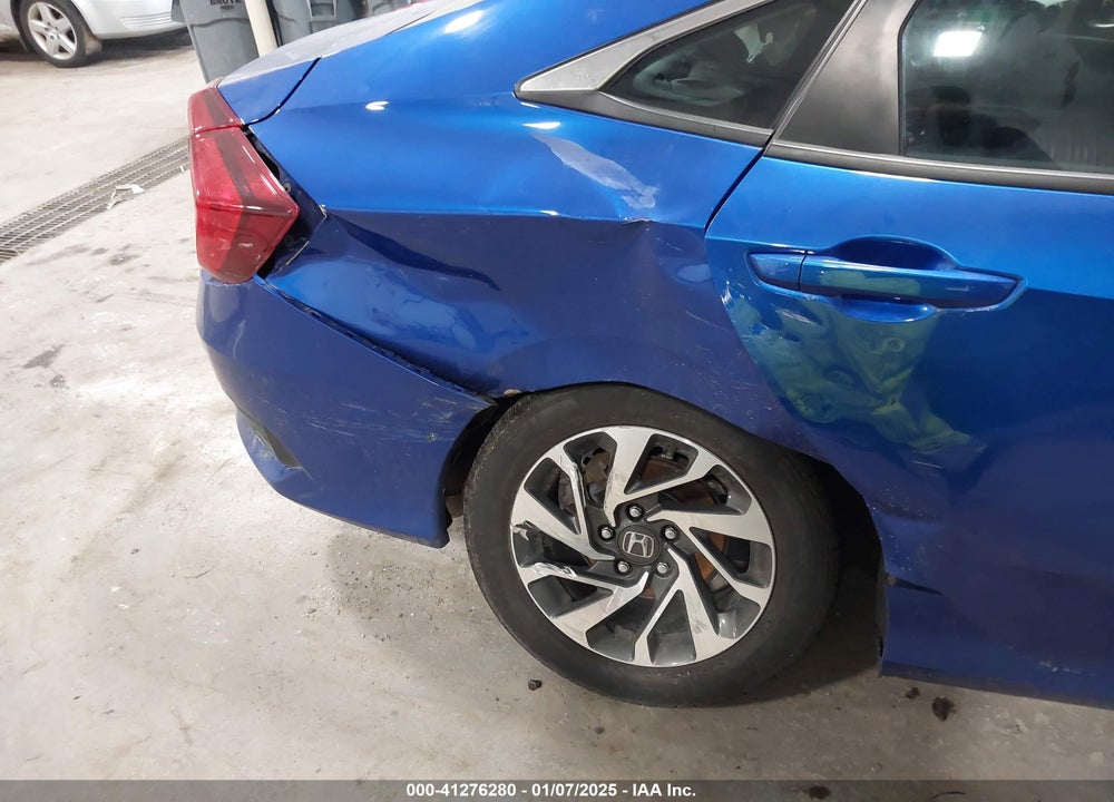 2017 HONDA CIVIC VIN: 19XFC2F87HE054215