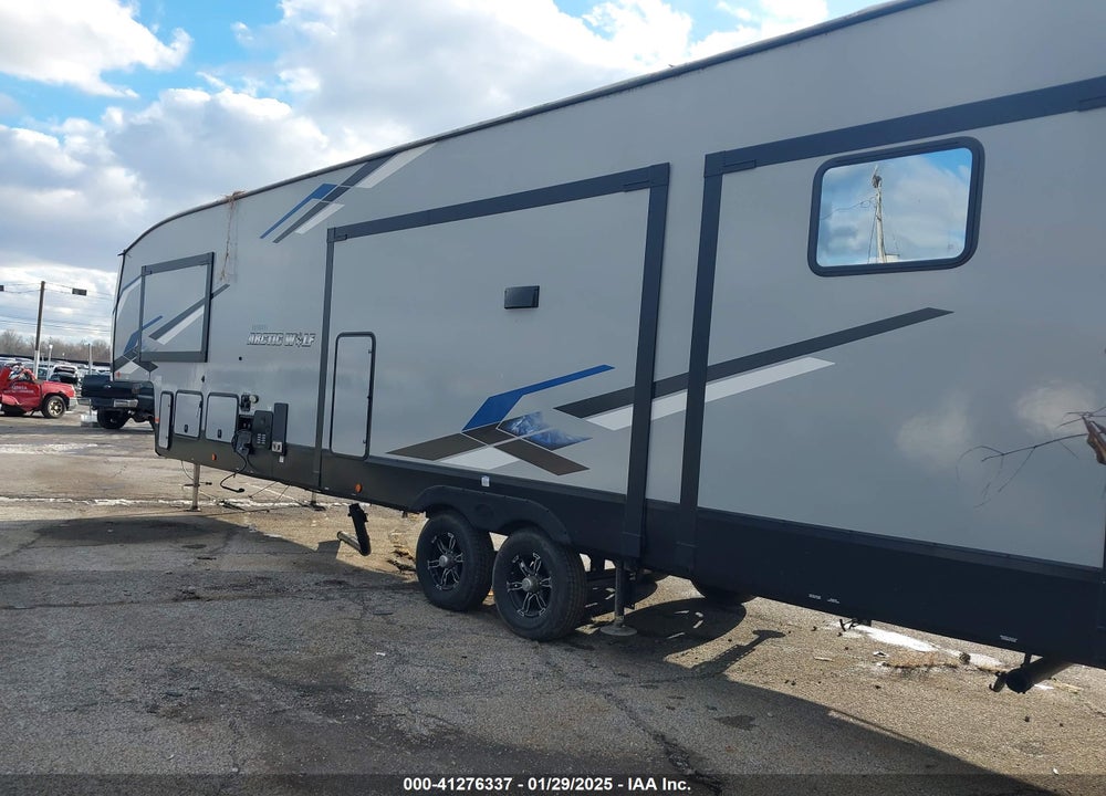2023 CHEROKEE ARTCTIC WOLF VIN: 5ZT3CK3B6P0715807