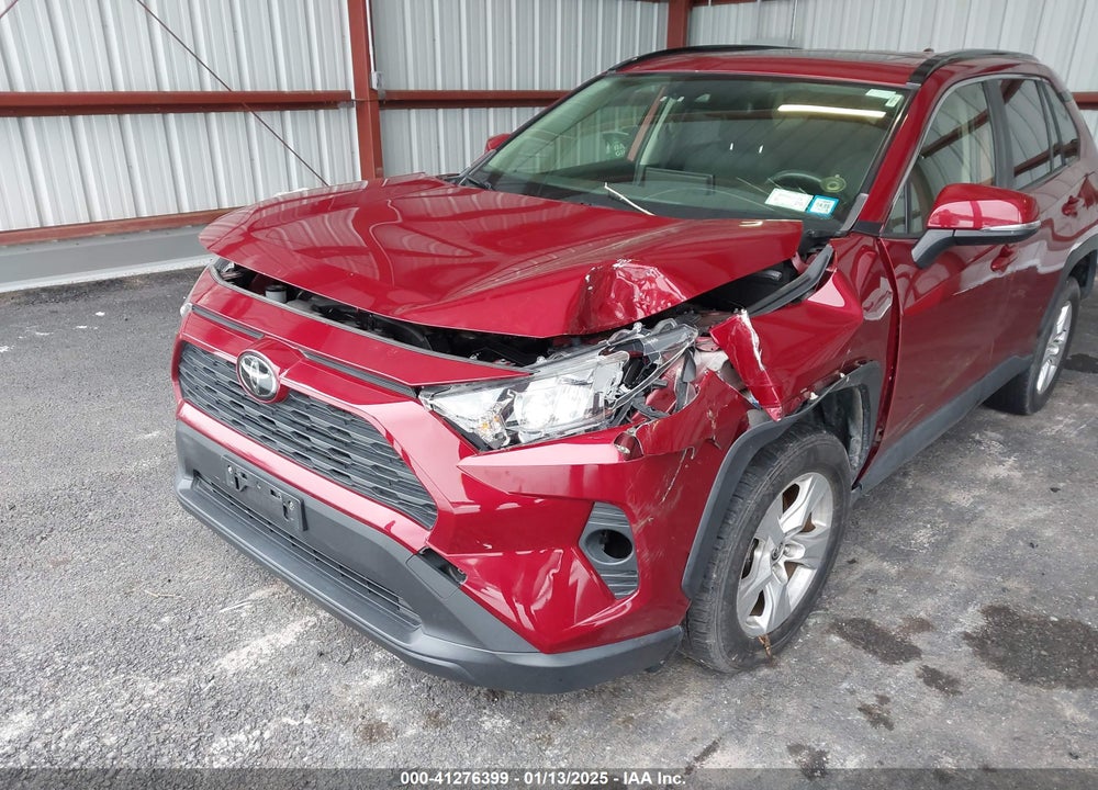 2019 TOYOTA RAV4 XLE VIN: JTMP1RFV4KD501620