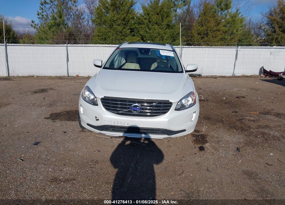 2015 VOLVO XC60 T6 VIN: YV4902RK0F2726801