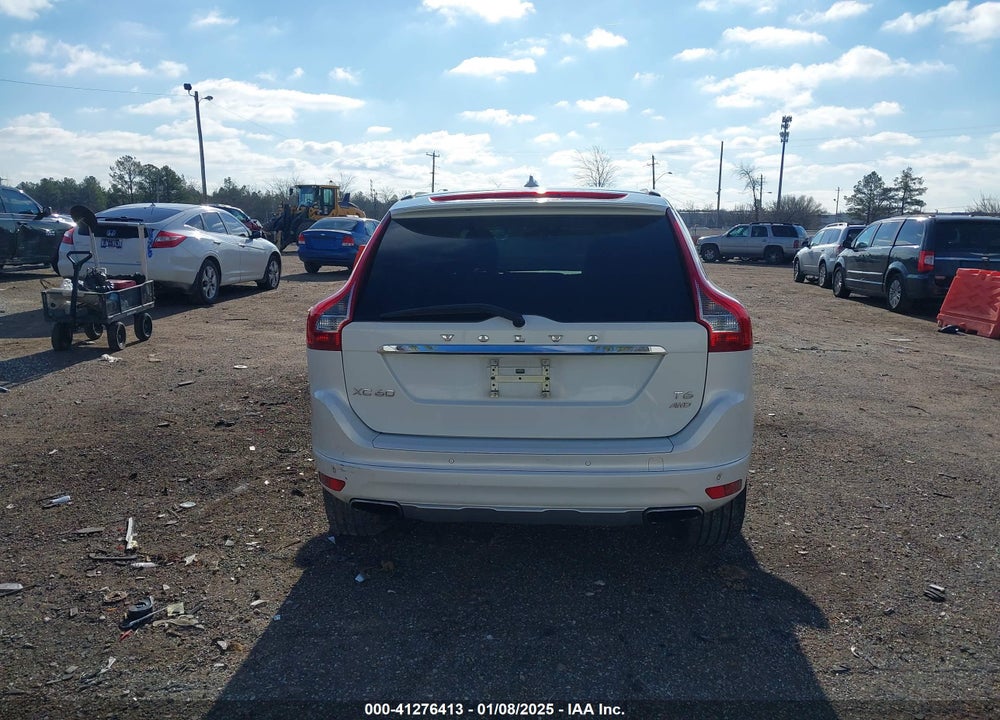 2015 VOLVO XC60 T6 VIN: YV4902RK0F2726801