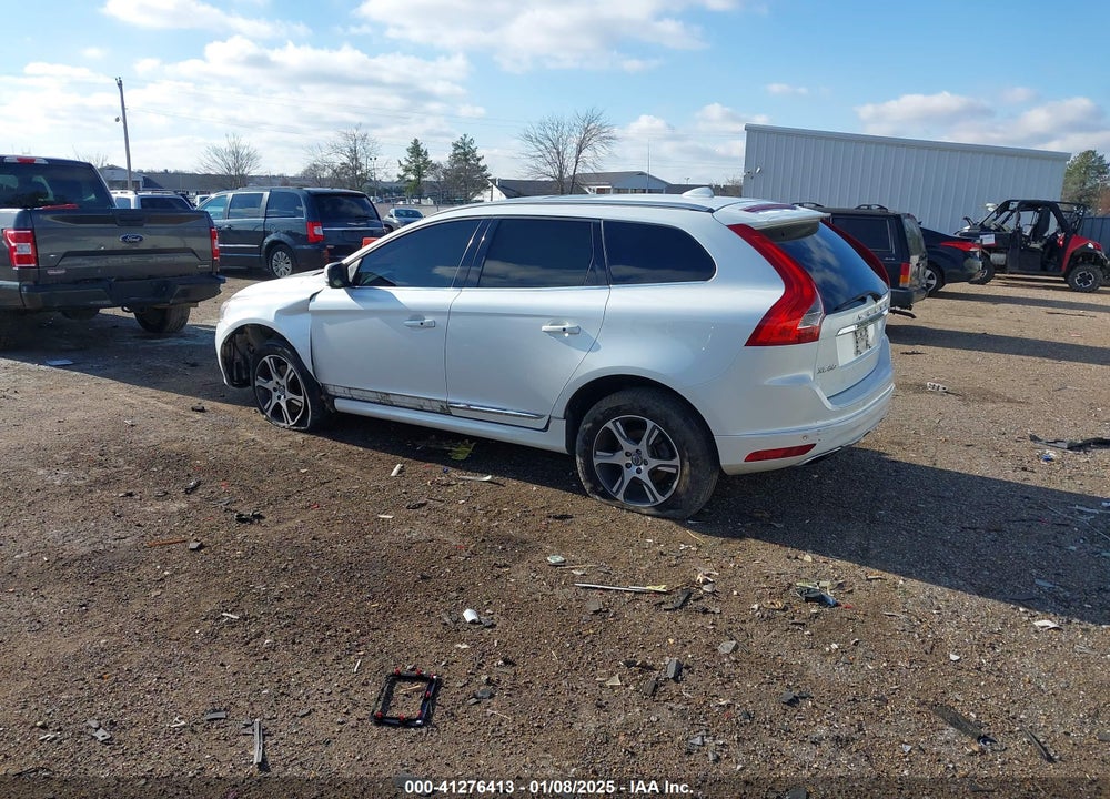 2015 VOLVO XC60 T6 VIN: YV4902RK0F2726801
