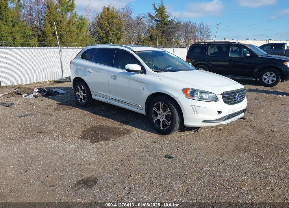 2015 VOLVO XC60 T6 VIN: YV4902RK0F2726801