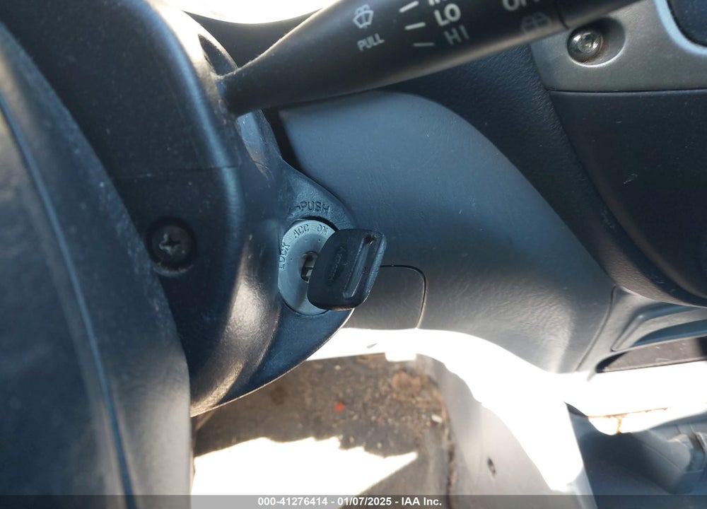 2002 TOYOTA RAV4 BASE (A4) VIN: JTEHH20V026030159