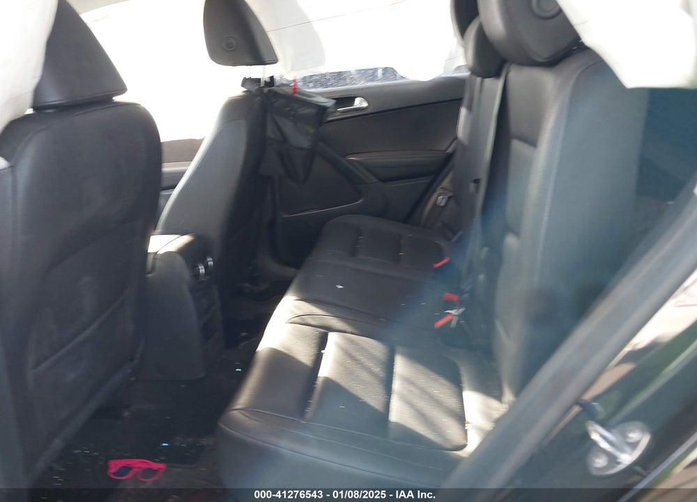 2016 VOLKSWAGEN TIGUAN S VIN: WVGAV7AX6GW574339
