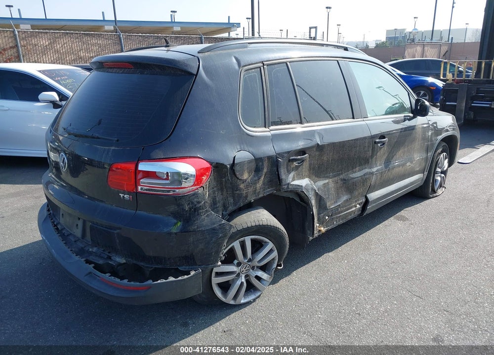 2016 VOLKSWAGEN TIGUAN S VIN: WVGAV7AX6GW574339