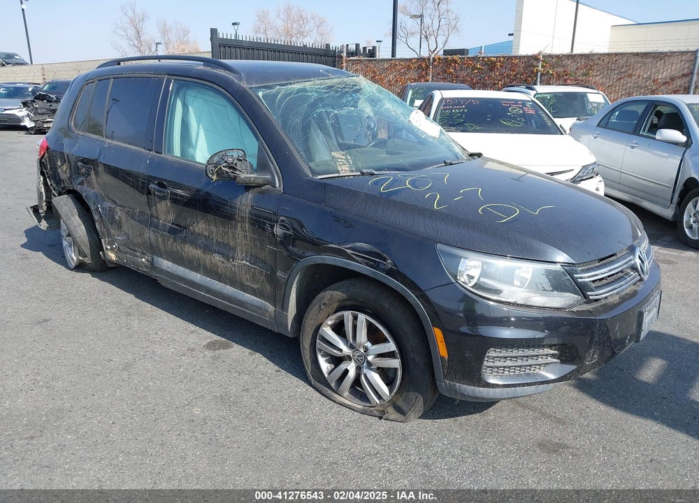 2016 VOLKSWAGEN TIGUAN S VIN: WVGAV7AX6GW574339