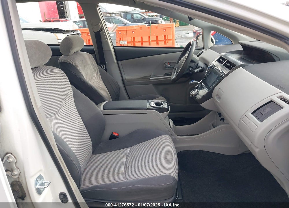 2015 TOYOTA PRIUS V THREE VIN: JTDZN3EU6FJ018091