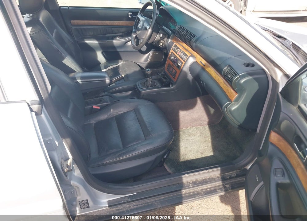 1999 AUDI A4 2.8 VIN: WAUED28D0XA043168
