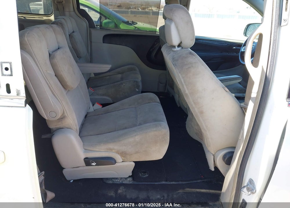 2011 DODGE GRAND CARAVAN CREW VIN: 2D4RN5DG7BR663218