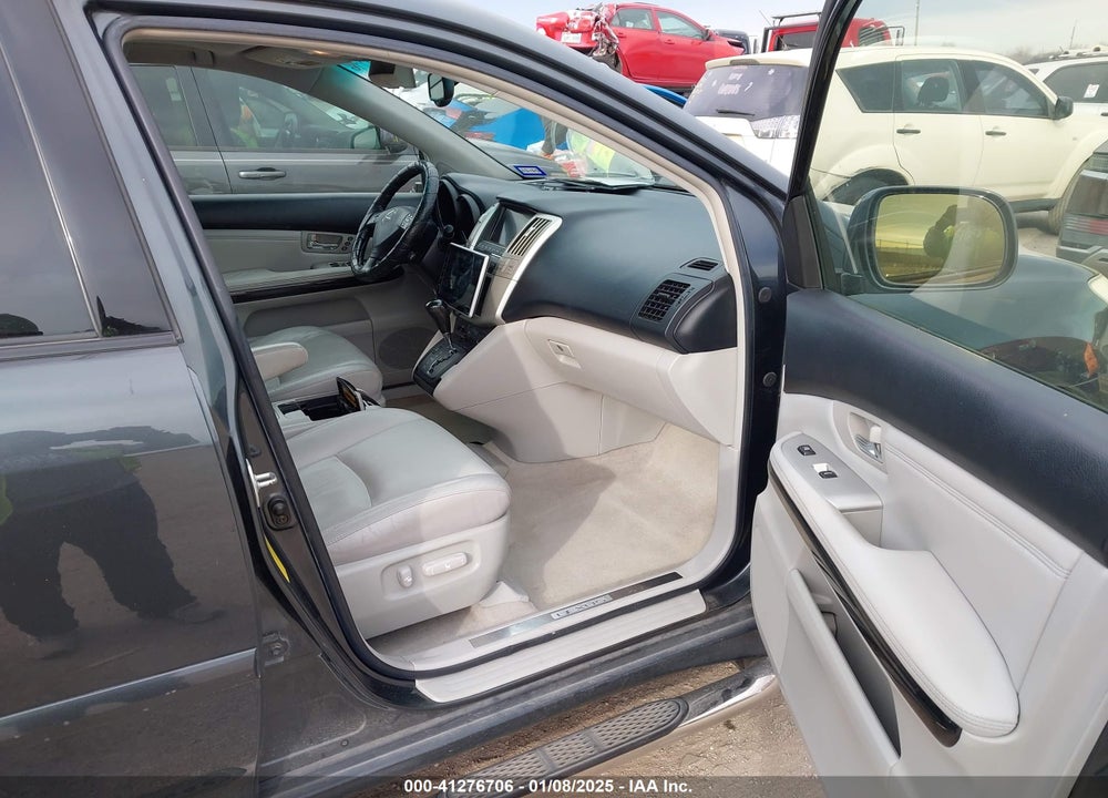 2005 LEXUS RX 330 VIN: JTJGA31UX50055977