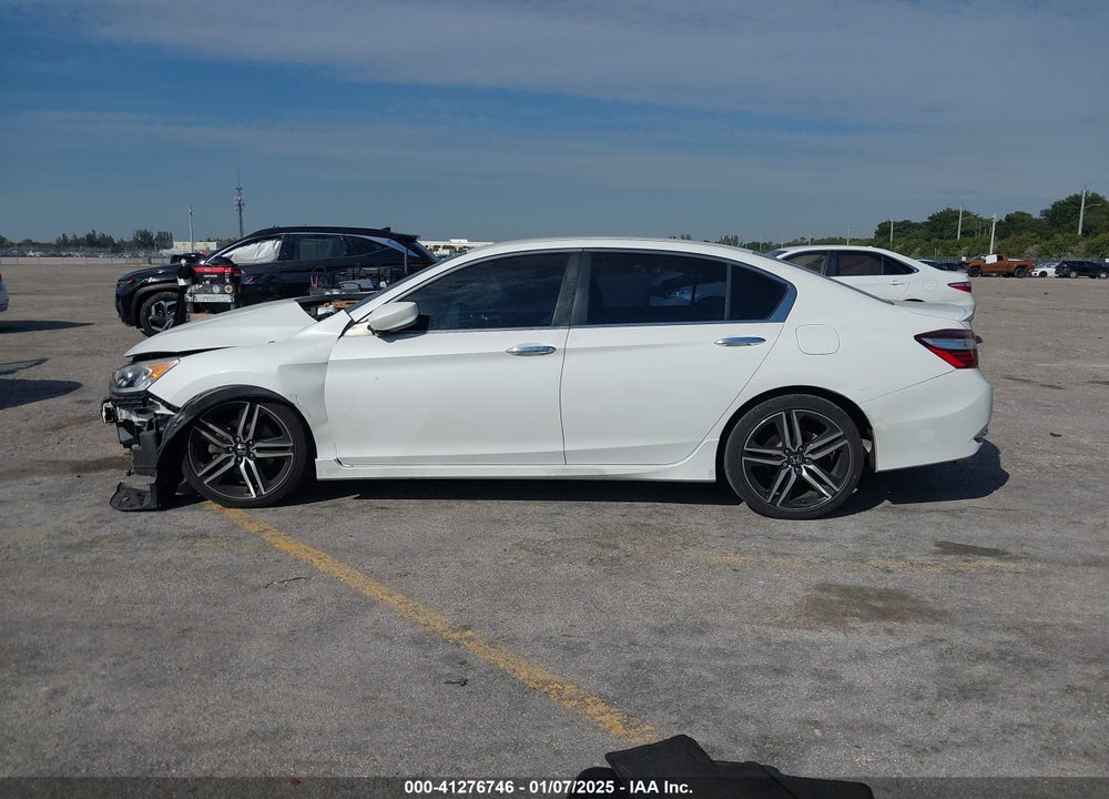 2017 HONDA ACCORD VIN: 1HGCR2F50HA281936