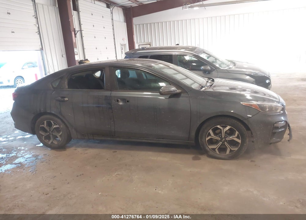2019 KIA FORTE LXS VIN: 3KPF24AD6KE074594