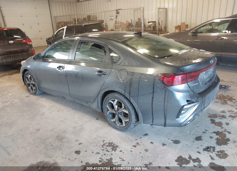 2019 KIA FORTE LXS VIN: 3KPF24AD6KE074594