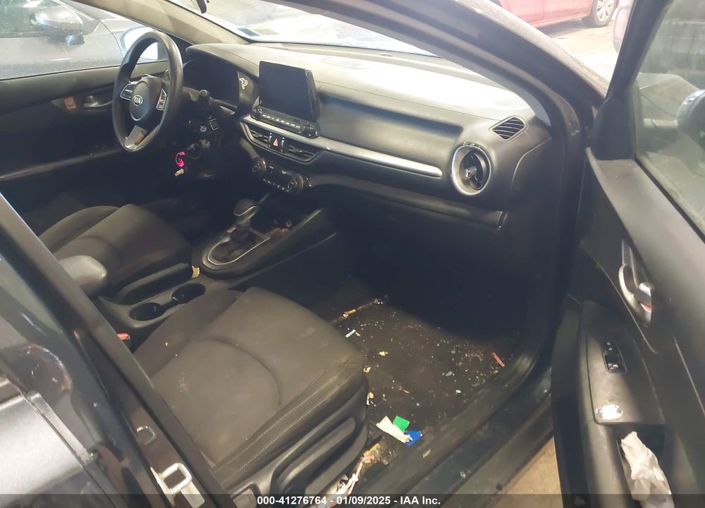 2019 KIA FORTE LXS VIN: 3KPF24AD6KE074594