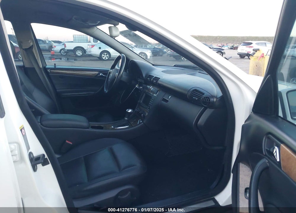 2007 MERCEDES-BENZ C 230 VIN: WDBRF52H87A918667