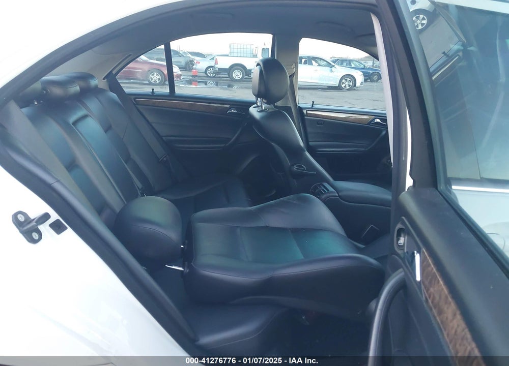 2007 MERCEDES-BENZ C 230 VIN: WDBRF52H87A918667
