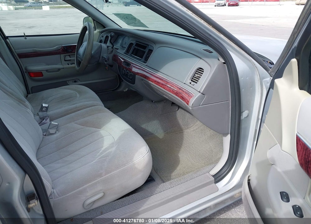 2000 MERCURY GRAND MARQUIS GS VIN: 2MEFM74W2YX616638