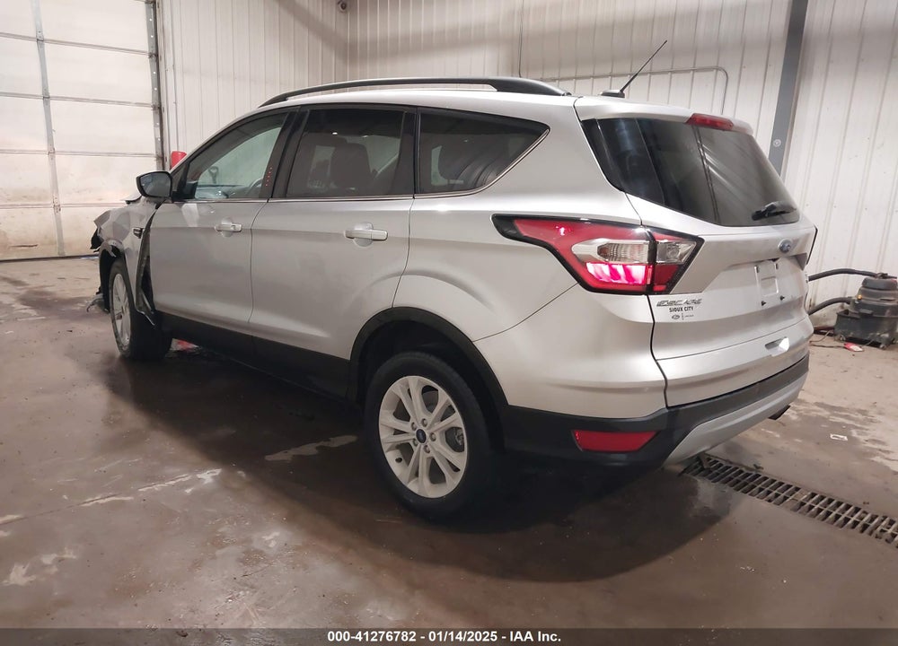 2018 FORD ESCAPE SE VIN: 1FMCU9GD5JUB43952