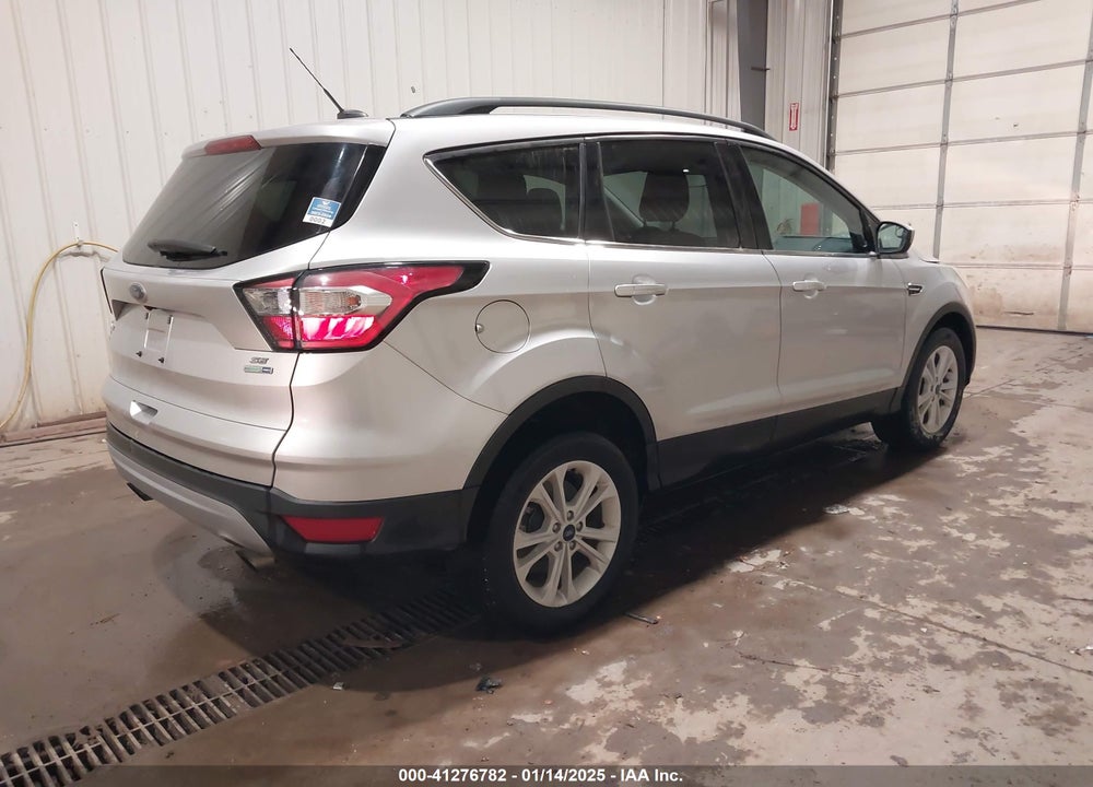 2018 FORD ESCAPE SE VIN: 1FMCU9GD5JUB43952