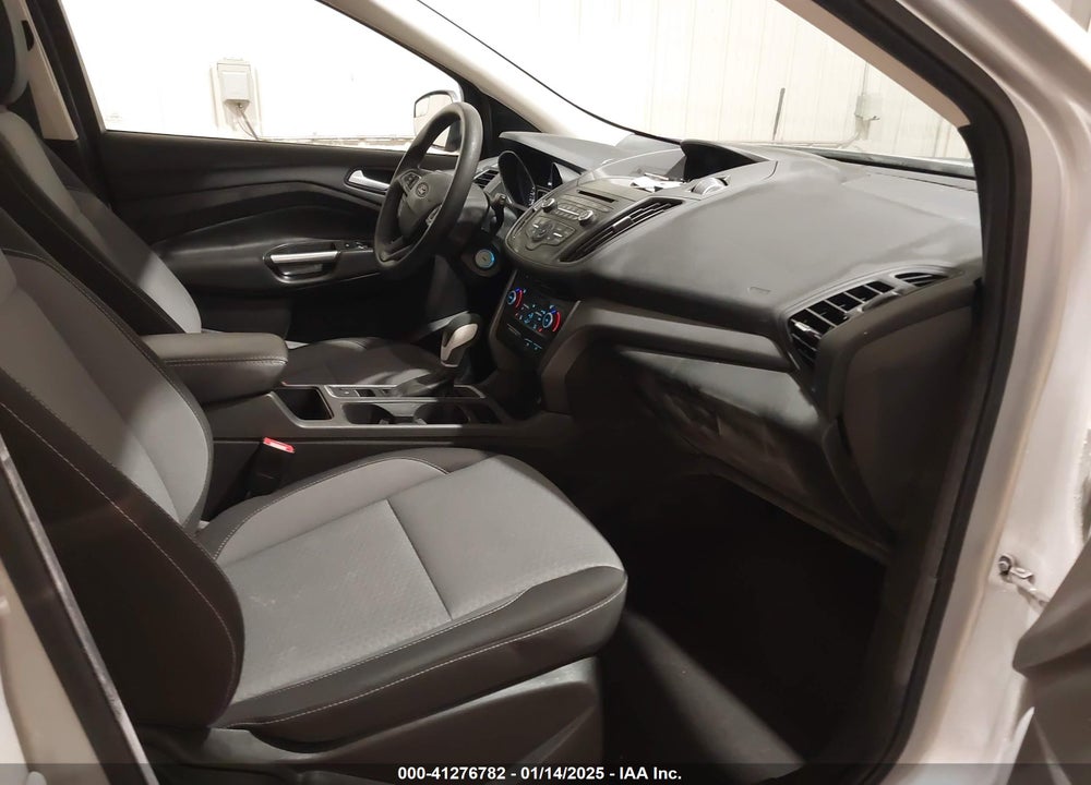 2018 FORD ESCAPE SE VIN: 1FMCU9GD5JUB43952